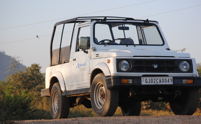 jeep safari in gujarat